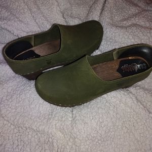 Sandgrens handmade clogs 42
